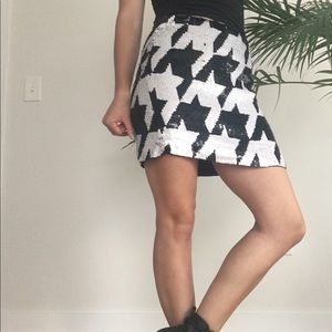 FRENCH CONNECTION Houndstooth Sequin Mini Skirt